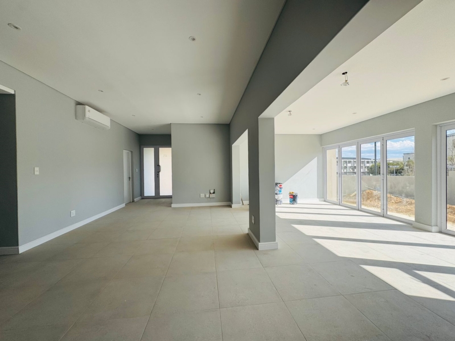 To Let 3 Bedroom Property for Rent in Somerset Lakes Western Cape